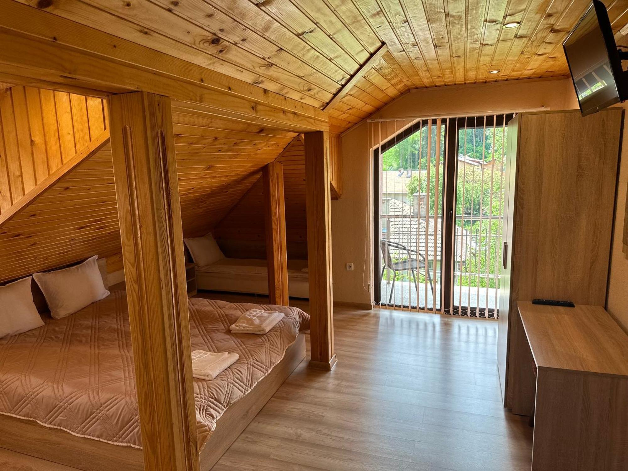 Advel Guest Hous Hotel Madzhare Eksteriør billede